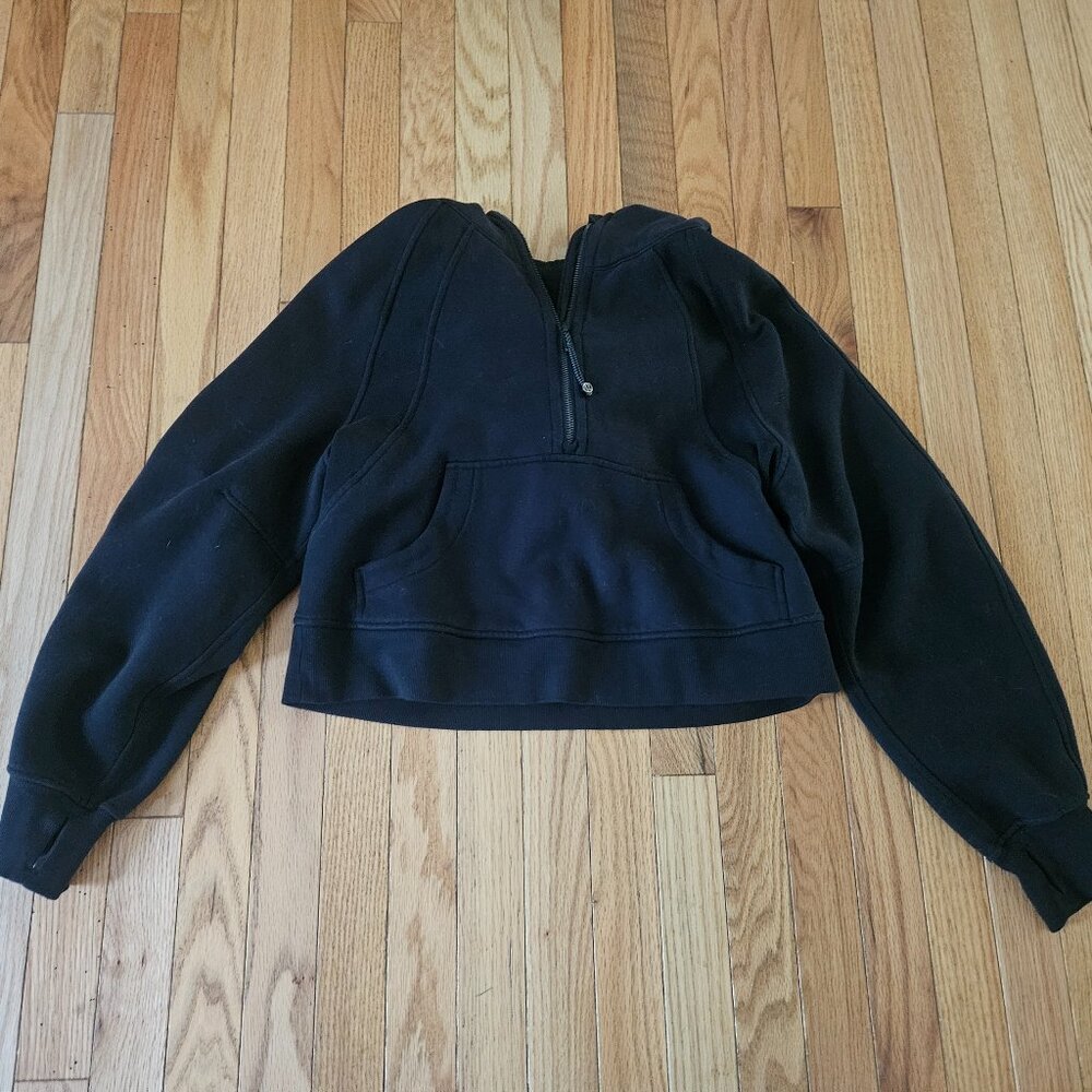 Scuba half zip cropped size 0, black, barely worn, perfect condition